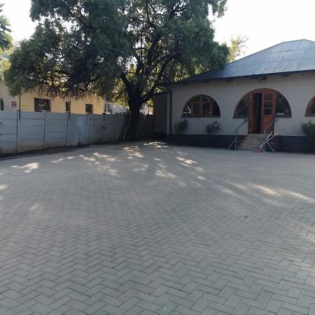 Guest Suites On Connor Bloemfontein Exterior photo