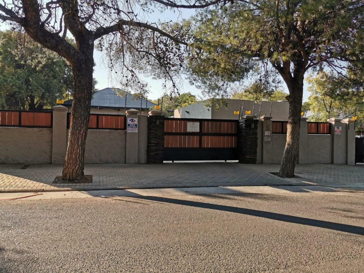 Guest Suites On Connor Bloemfontein Exterior photo
