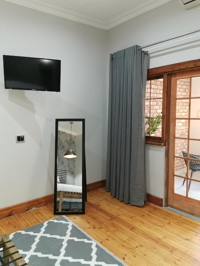 Guest Suites On Connor Bloemfontein Exterior photo